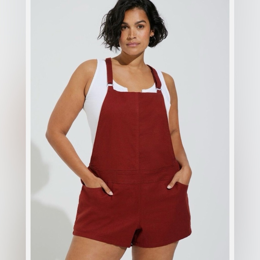 Womens Torrid Red 3.5 Inch Stretch Linen Blend Shortall Size 2